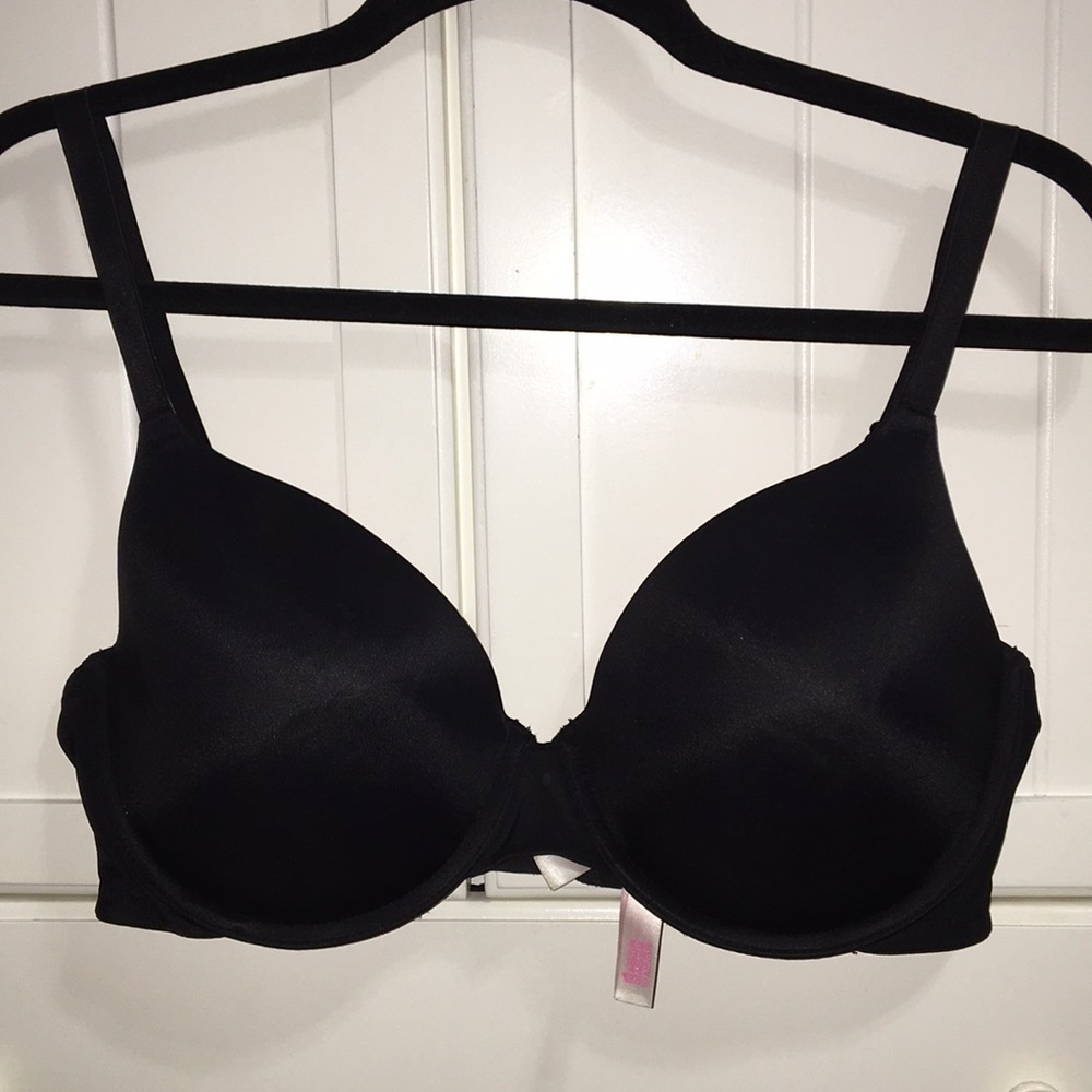 PINK 36DD Wear Everywhere T-shirt Bra in Black
